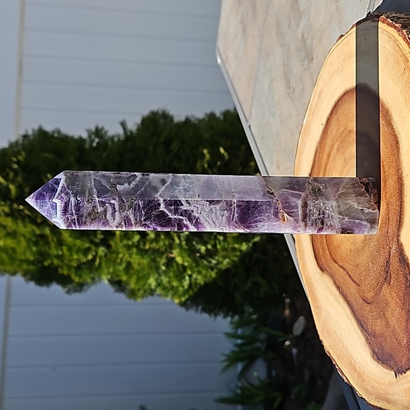 Chevron Amethsyt XL Tower 650 grams 9" - Picture 8 of 11